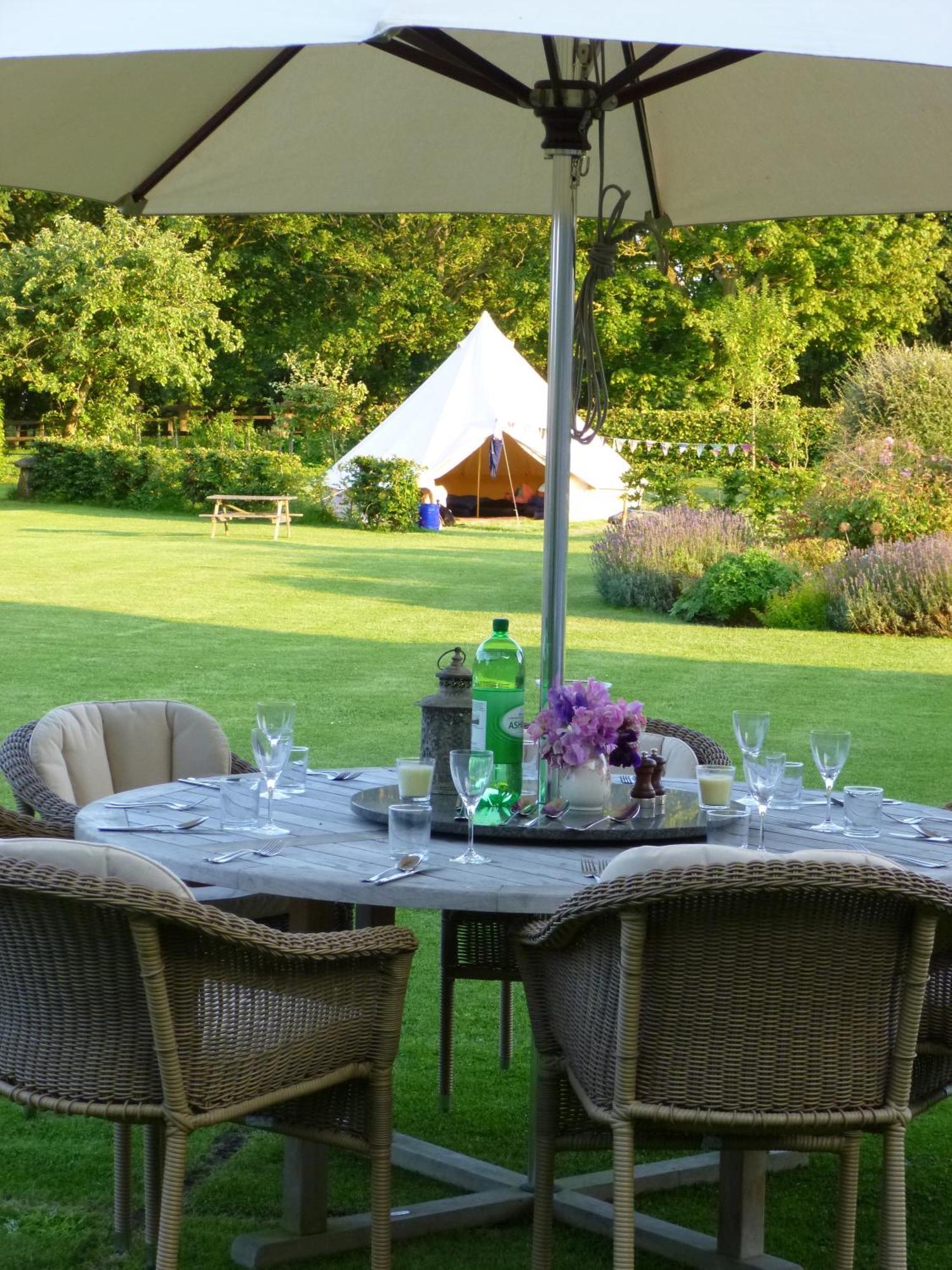 Overtown Manor Bed And Breakfast 스윈던 외부 사진