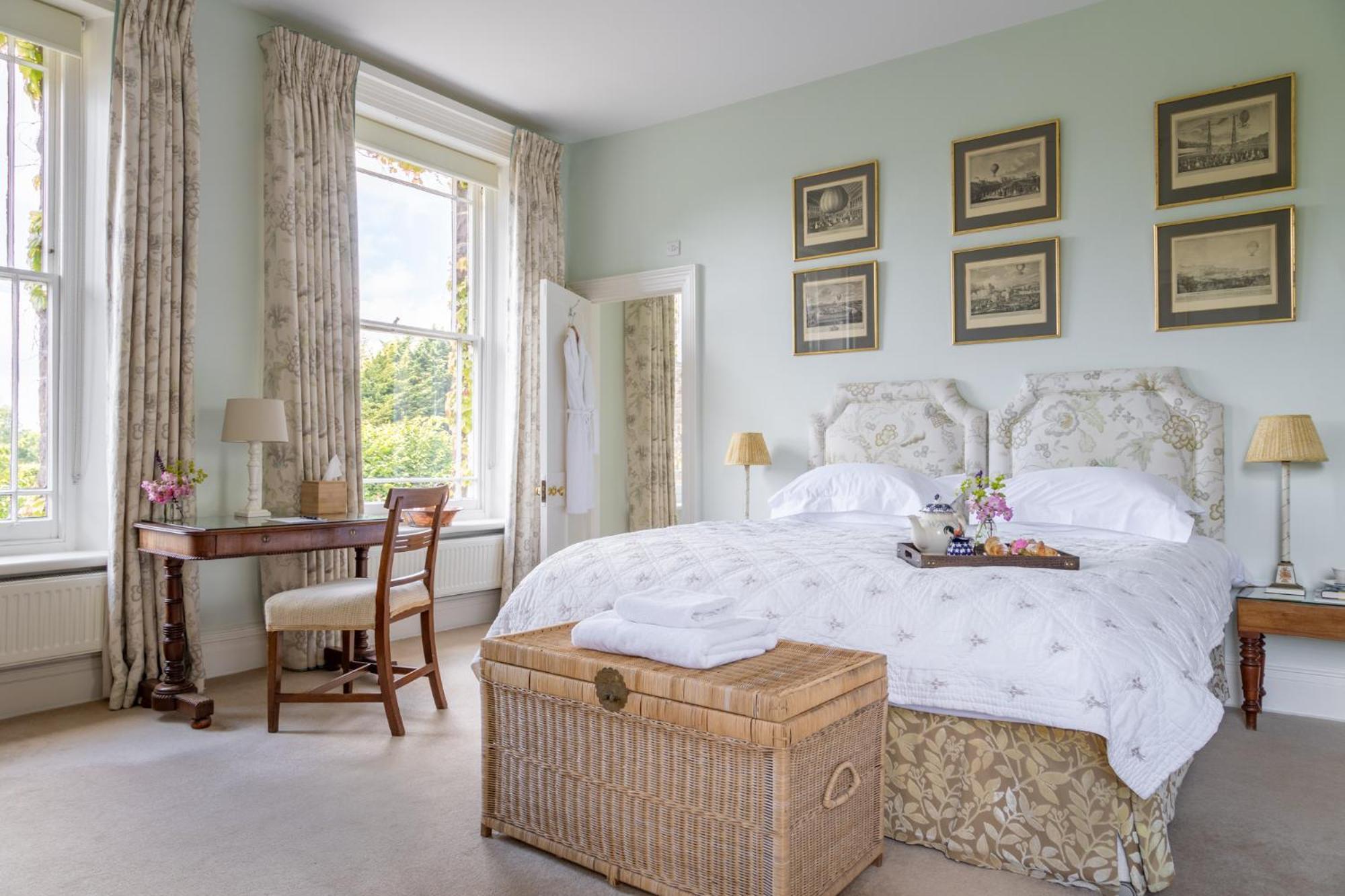 Overtown Manor Bed And Breakfast 스윈던 외부 사진