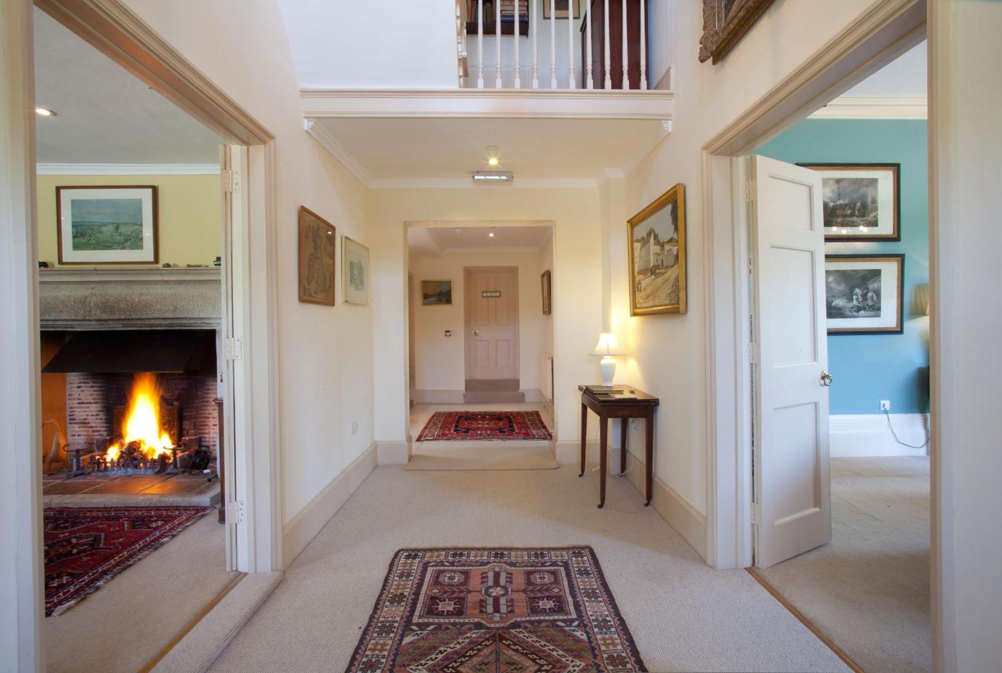 Overtown Manor Bed And Breakfast 스윈던 외부 사진