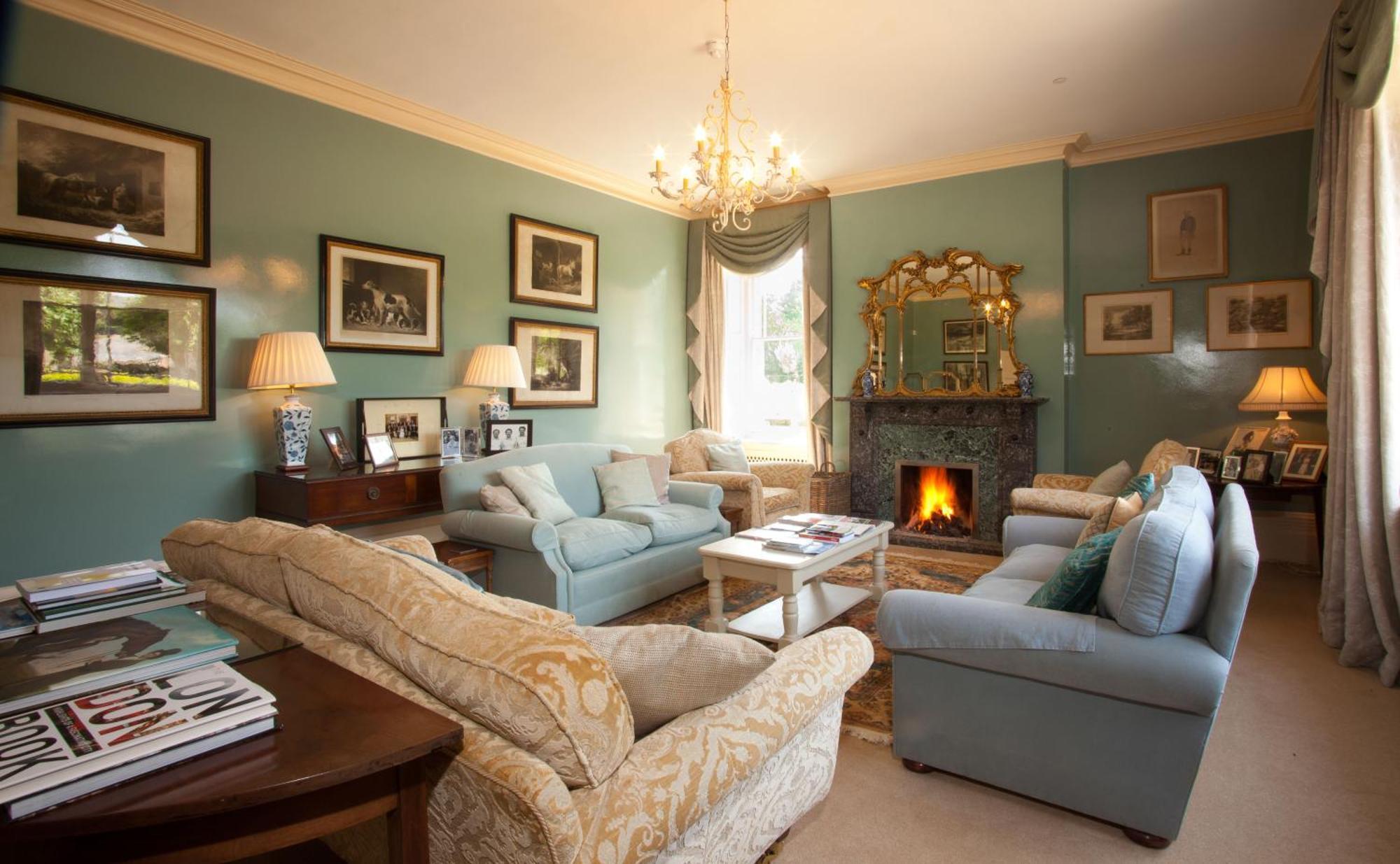 Overtown Manor Bed And Breakfast 스윈던 외부 사진
