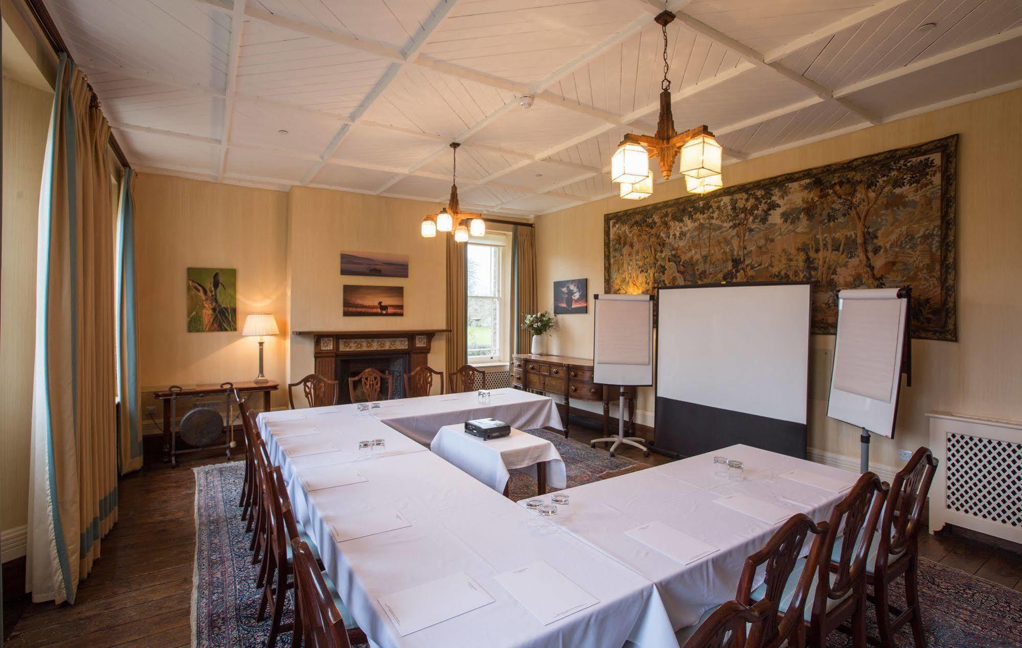 Overtown Manor Bed And Breakfast 스윈던 외부 사진