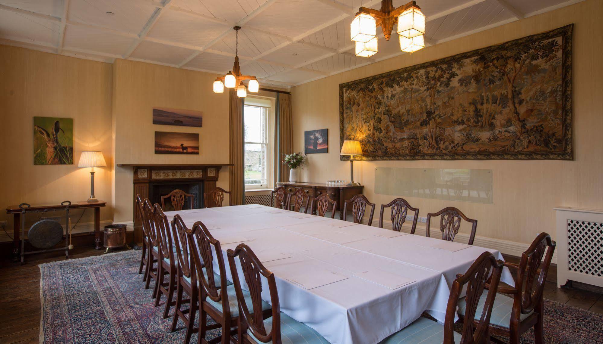 Overtown Manor Bed And Breakfast 스윈던 외부 사진
